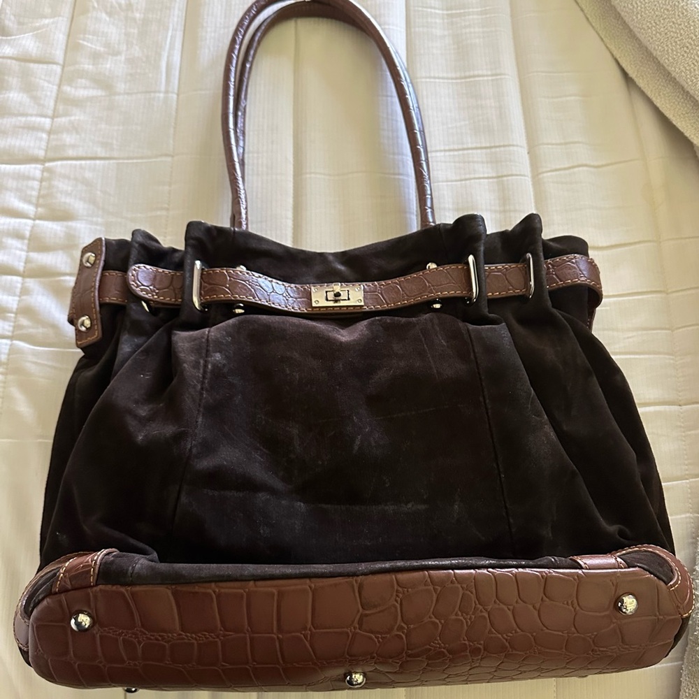 Elegant Brown Leather Tote Bag